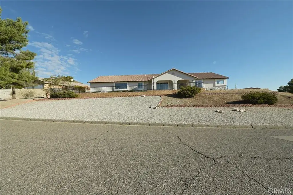 16389 Viho Court, Apple Valley, CA 92307 - Image #1