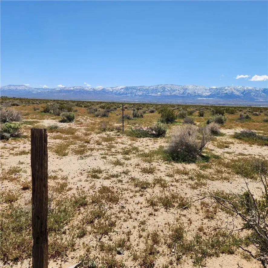 45215138 Near Fairlane, Lucerne Valley, CA 92356 - Image #1