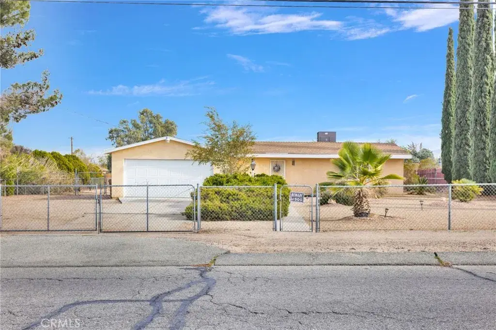 11121 Oakwood, Hesperia, CA 92345 - Image #1