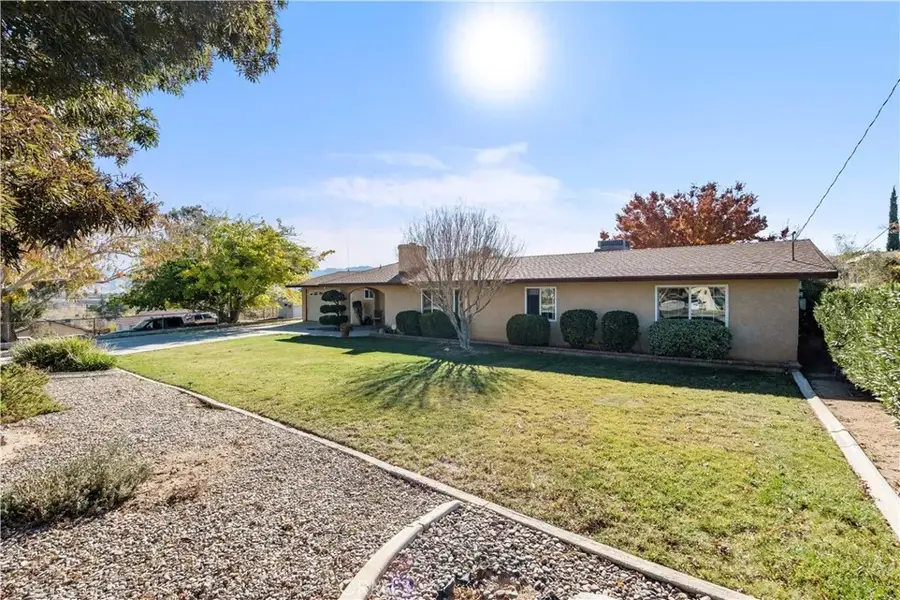 16395 Mission, Hesperia, CA 92345 - Image #2