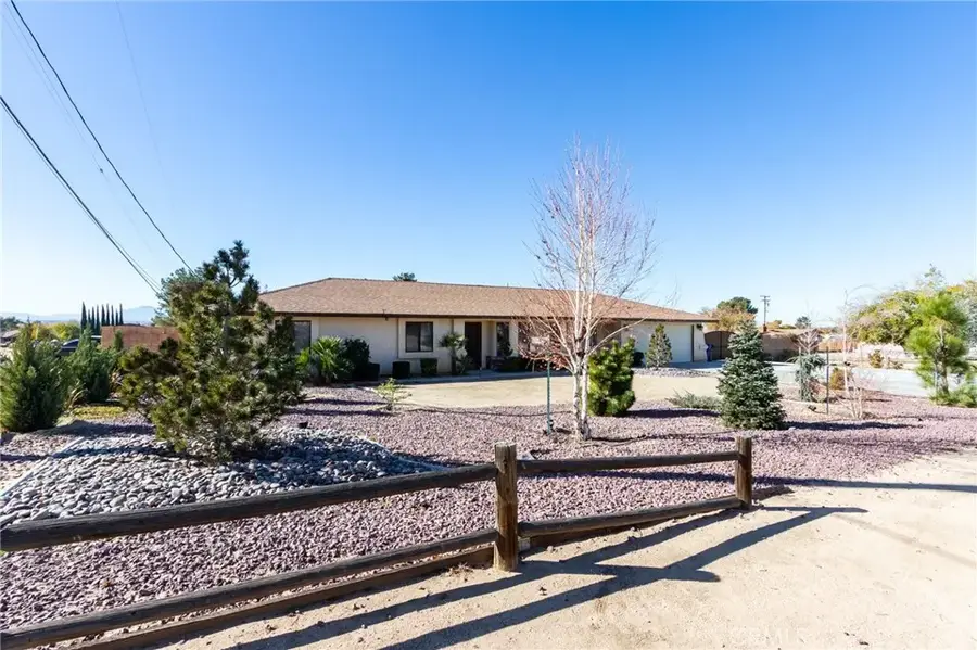 14076 Wawona Road, Apple Valley, CA 92307 - Image #2