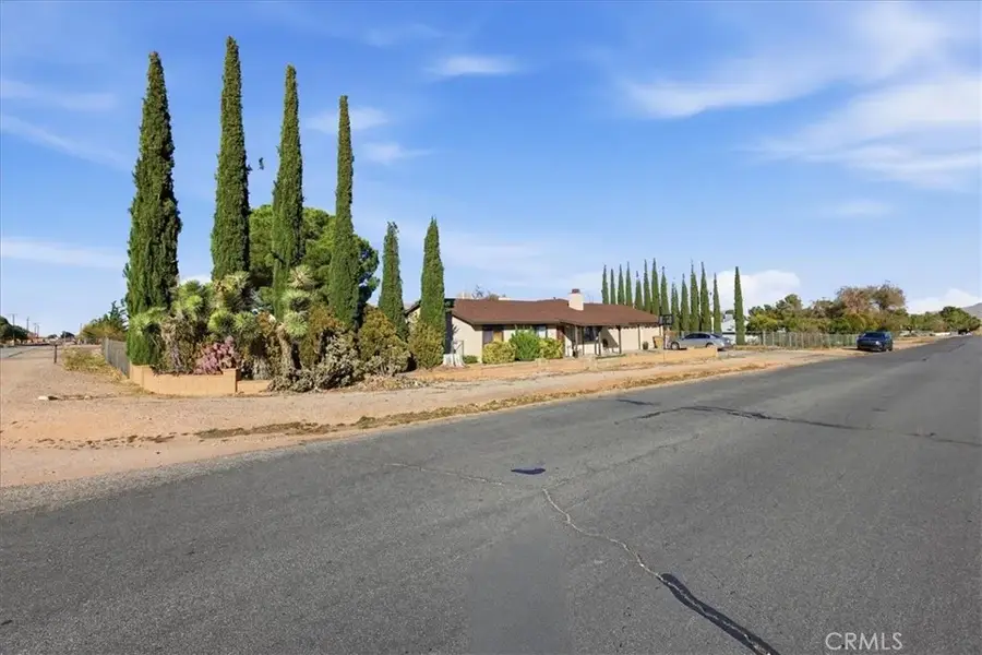 18126 Fairburn, Hesperia, CA 92345 - Image #2