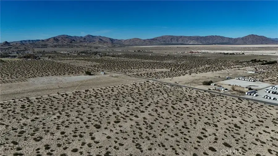 788 Old Woman Springs, Lucerne Valley, CA 92356 - Image #2