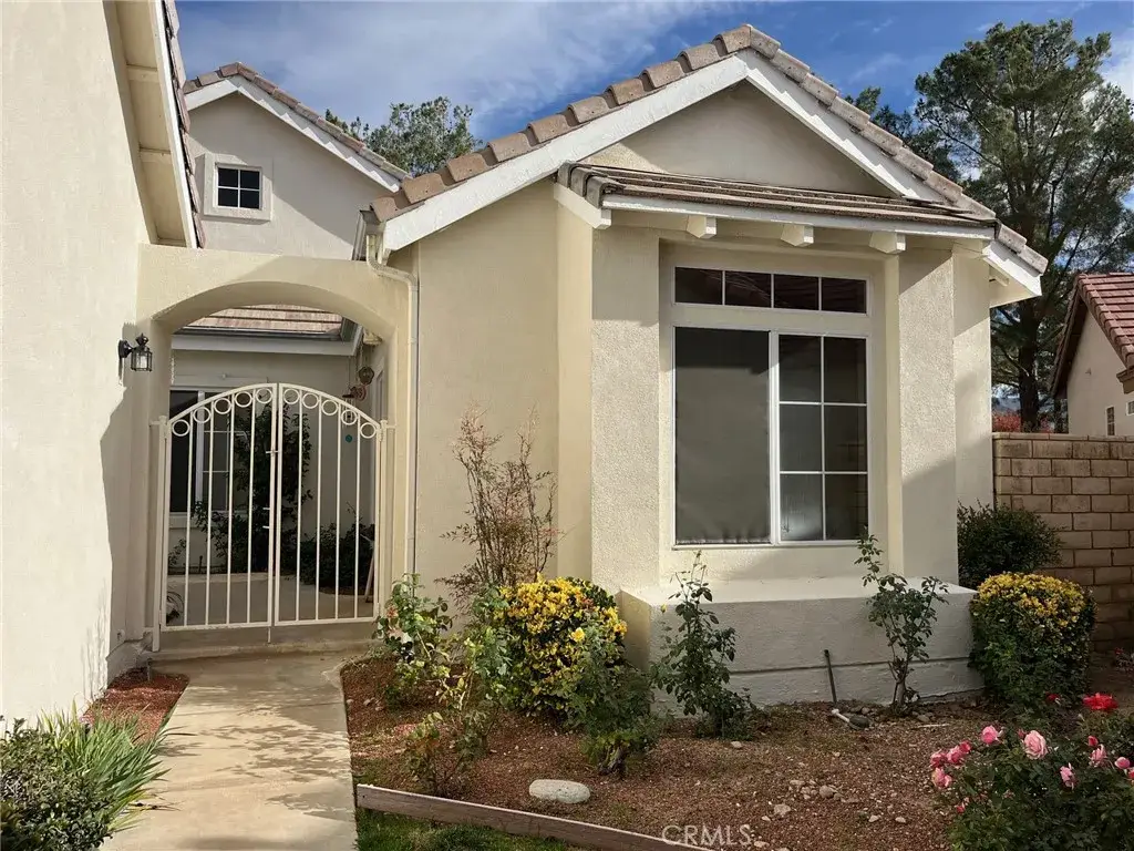 19645 Rolling Green Drive, Apple Valley, CA 92308 - Image #1