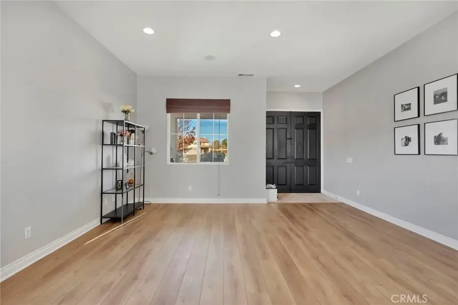 18977 Mono, Hesperia, CA 92345 - Image #3