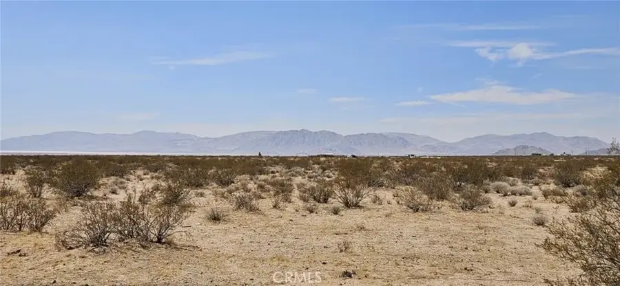 800 Stella/emerick's Rd, Lucerne Valley, CA 92356 - Image #2