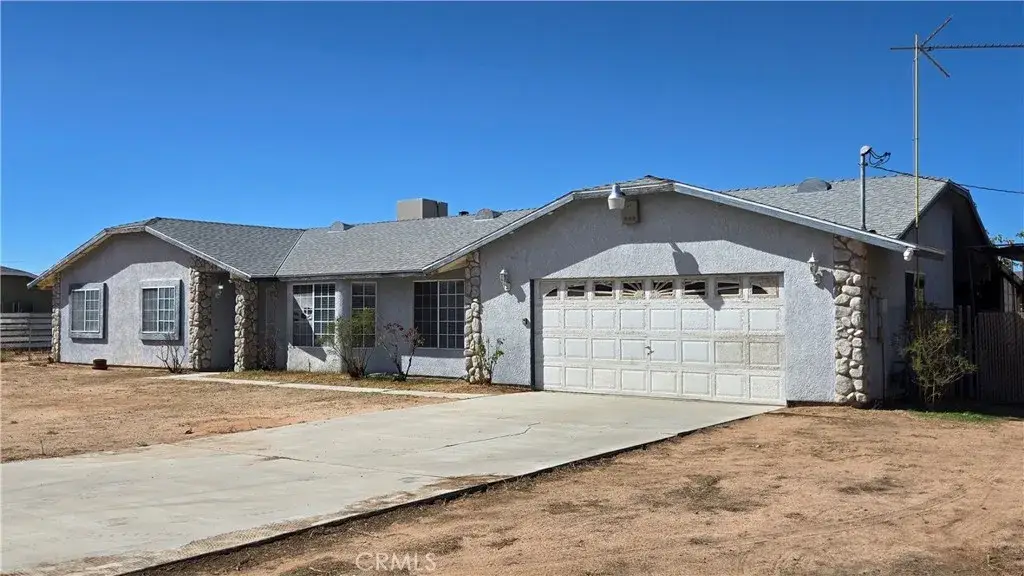14280 Navajo, Apple Valley, CA 92307 - #1