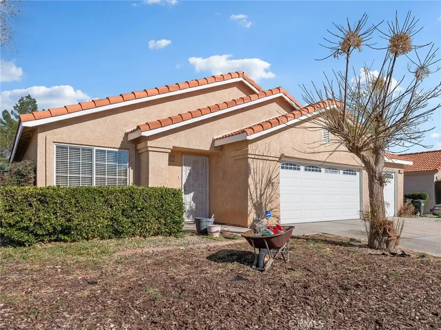 11068 Tamarisk, Adelanto, CA 92301 - Image #3