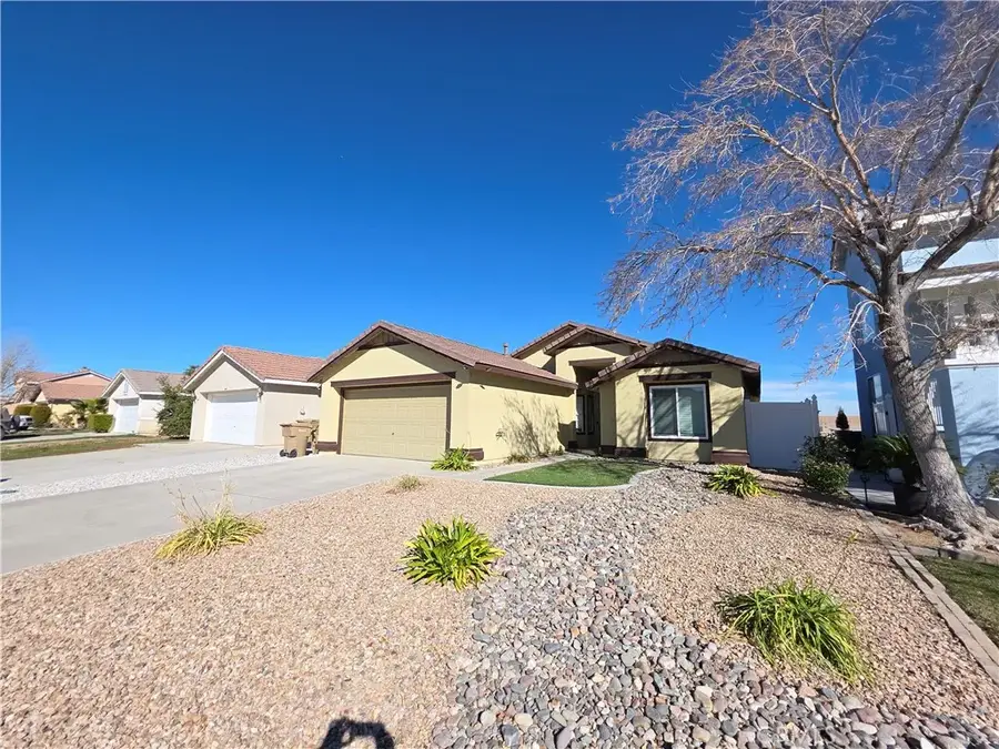 13674 W Nolina, Hesperia, CA 92344 - Image #2