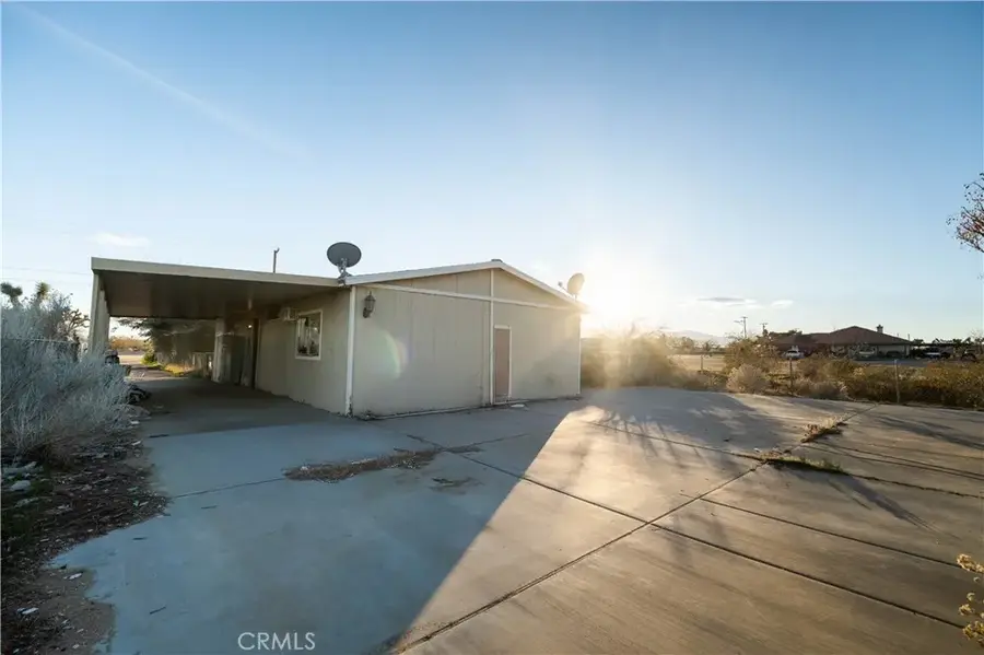 10374 Olivine, Victorville, CA 92392 - Image #2