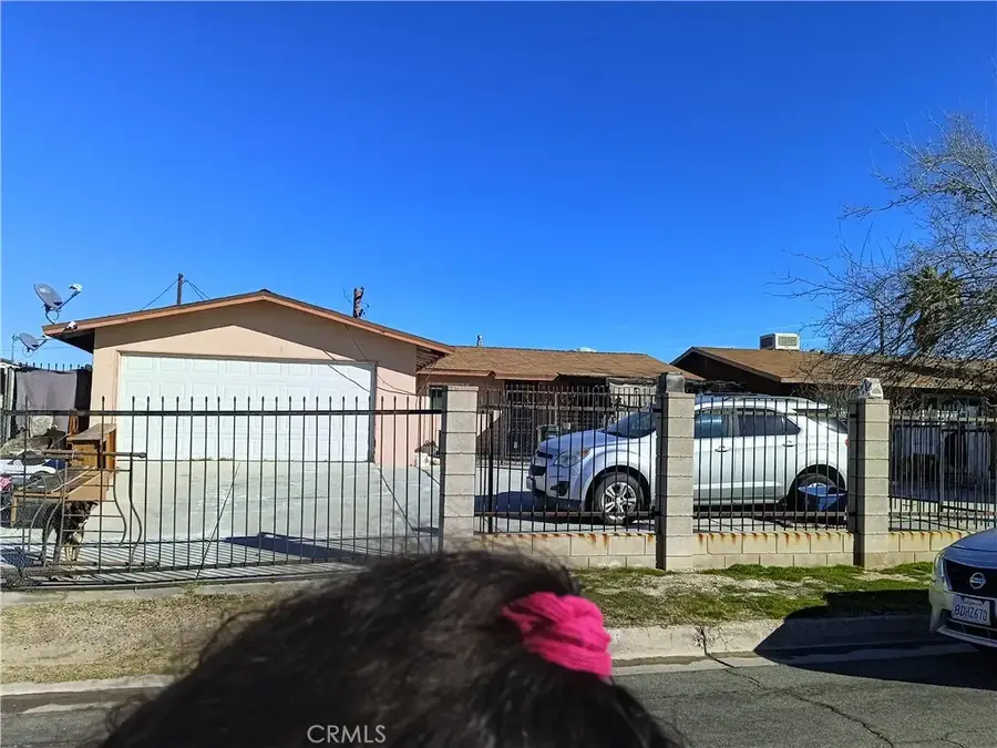 217 Plaimor Avenue, Barstow, CA 92311 - #2