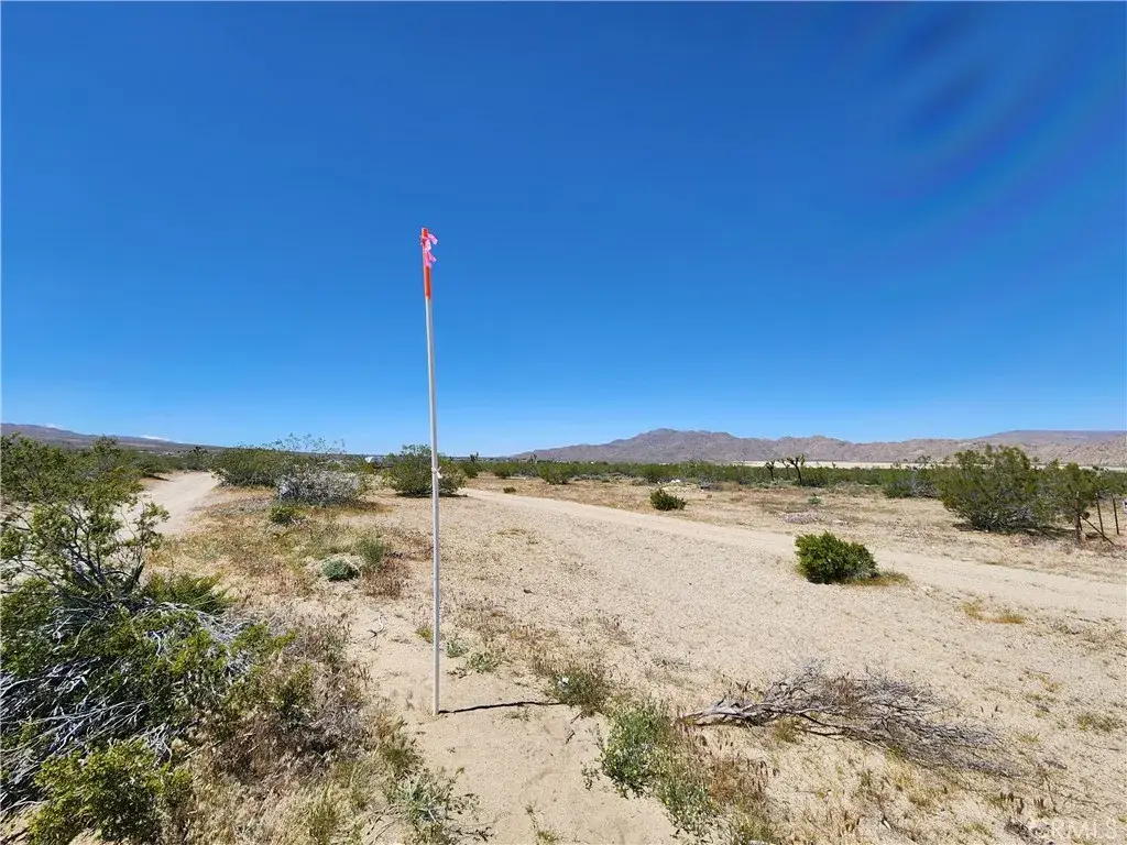 2 Akron, Lucerne Valley, CA 92356 - Image #1