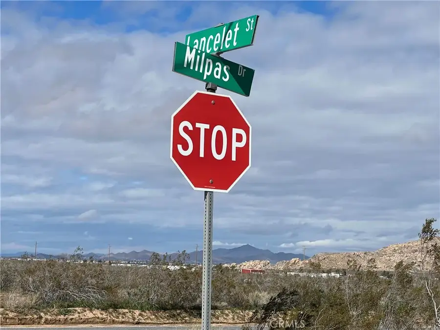25733 Lancelet, Apple Valley, CA 92307 - #3