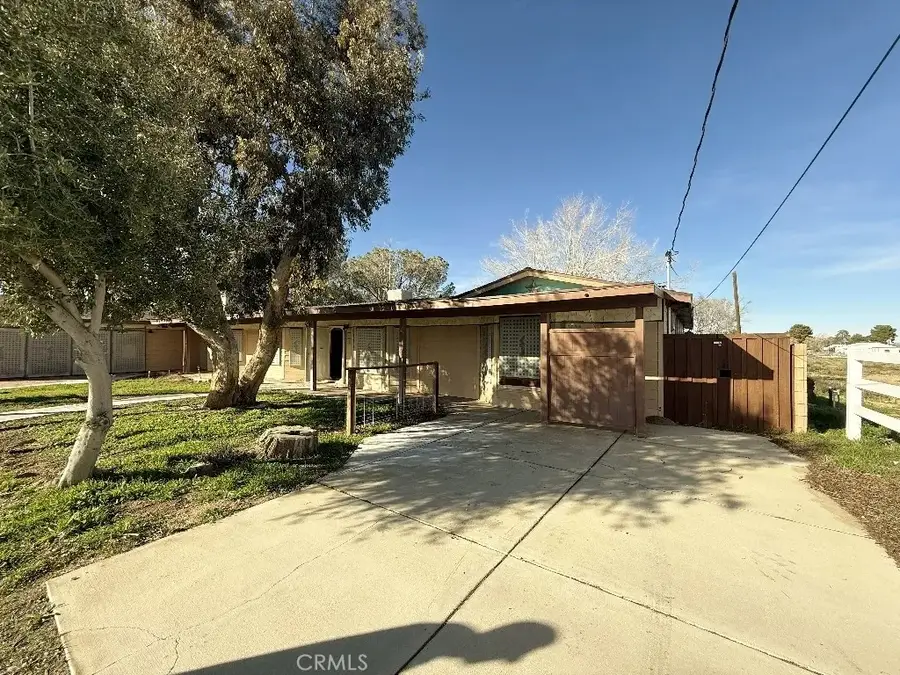 1821 W Columbia, Lancaster, CA 93534 - Image #3