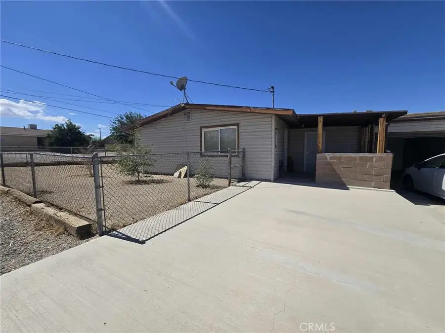 1901 Vineyard, Barstow, CA 92311 - #2