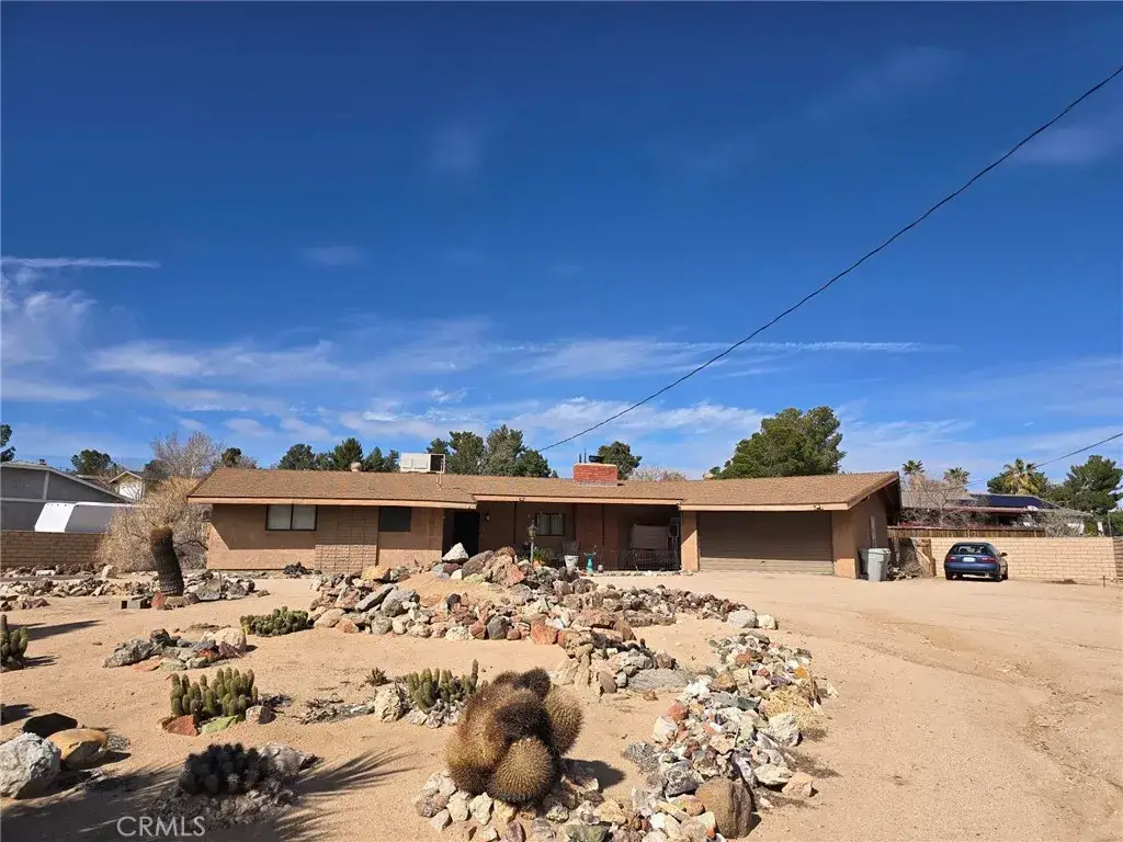 18622 Orange, Hesperia, CA 92345 - #1