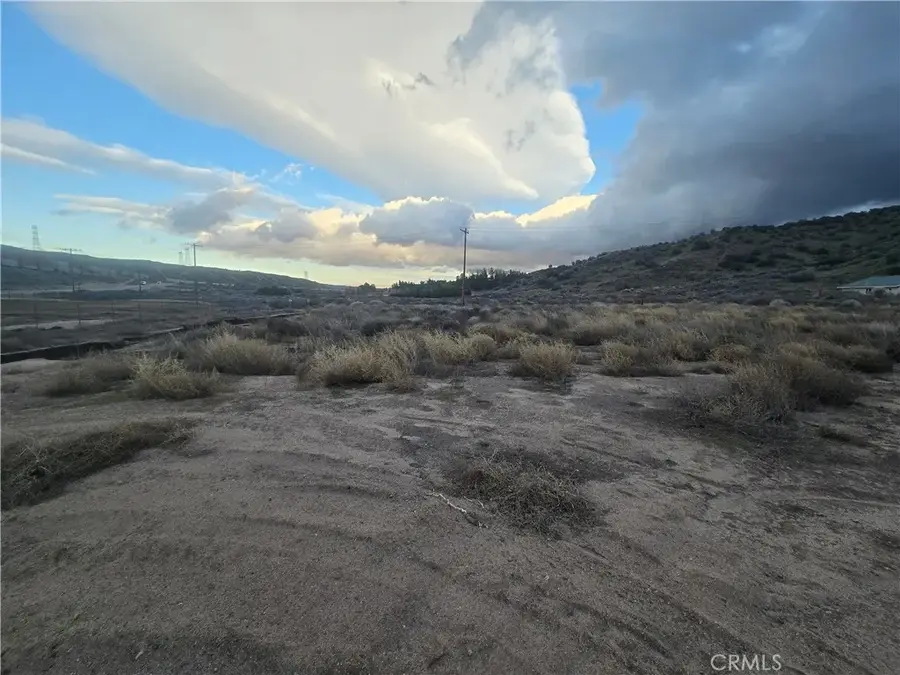 13421 Summit Valley, Hesperia, CA 92345 - #3