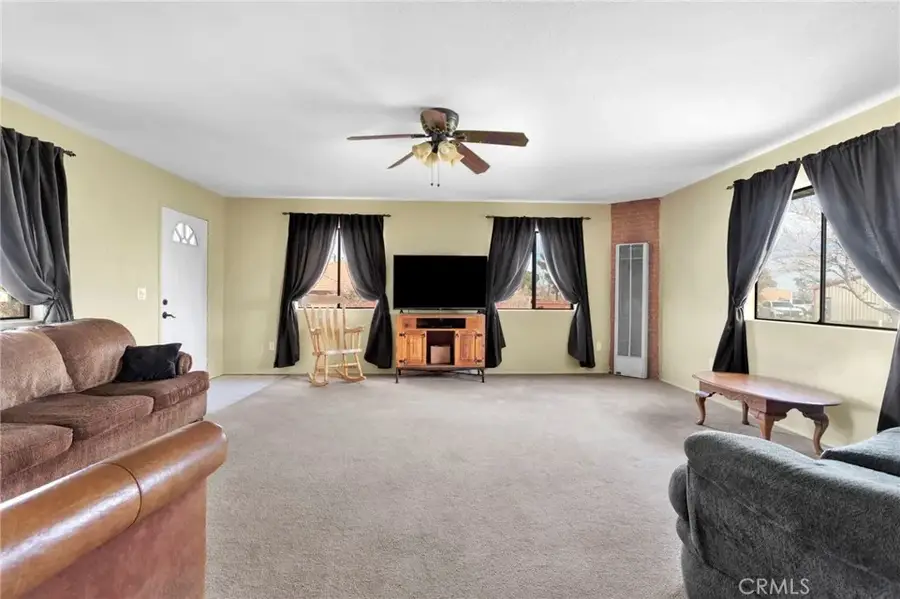 11441 Hemlock, Hesperia, CA 92345 - #3