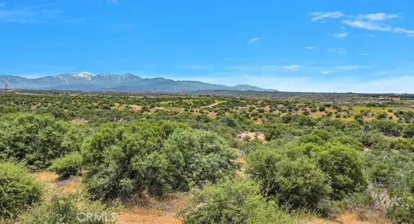 3 Smith, Phelan, CA 92371