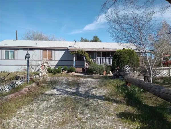 3001 Mcmillan Lane, Phelan, CA 92372