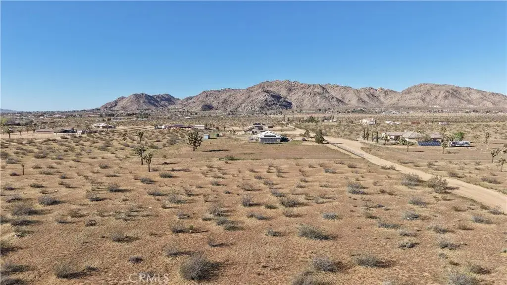 111 Mustang Ave, Apple Valley, CA 92307 - #1