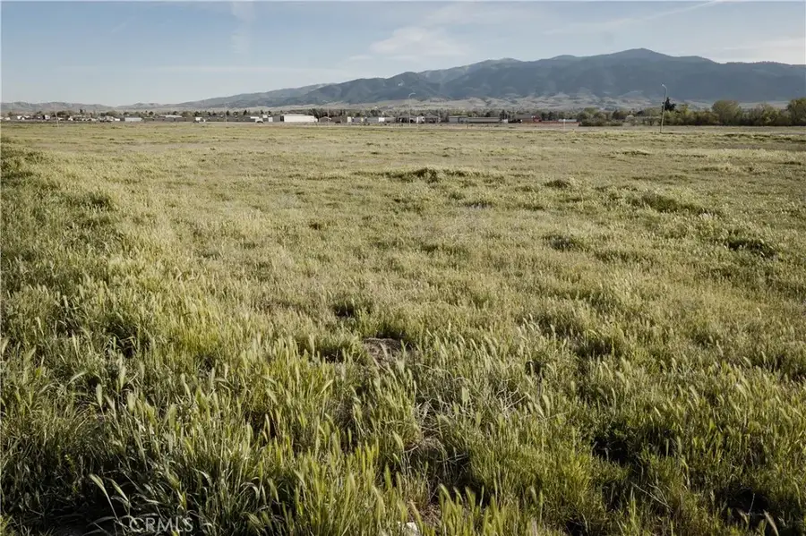 11 Challenger, Tehachapi, CA 93561 - #2