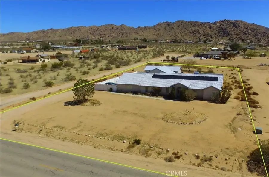 17389 Central Road, Apple Valley, CA 92307 - #3