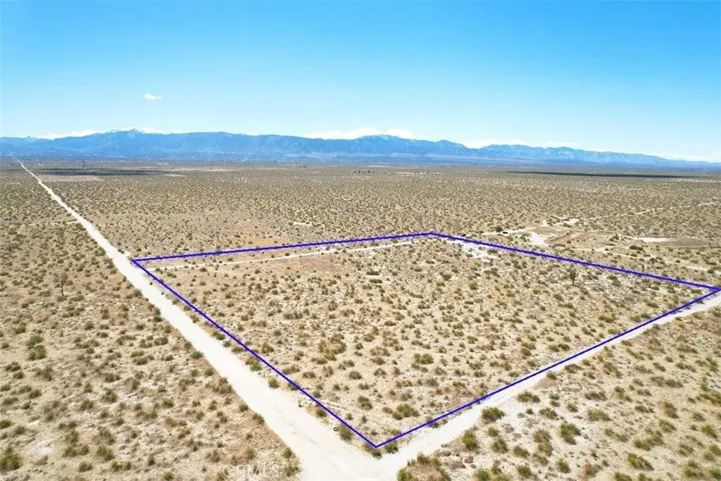 7 Beekley, Phelan, CA 92371 - #1