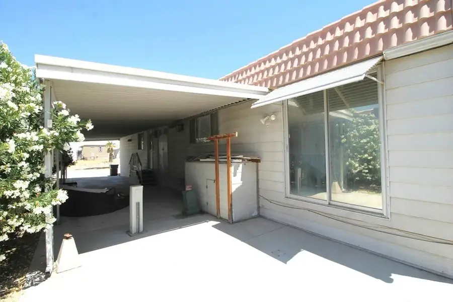 2494 W #32 Main #32, Barstow, CA 92311 - #3
