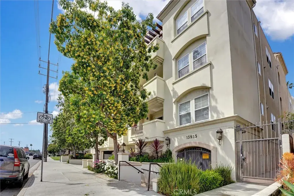 13935 Burbank Boulevard #105, Van Nuys, CA 91401 - #1
