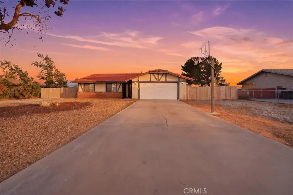 21185 Wren Street, Apple Valley, CA 92308 - #1