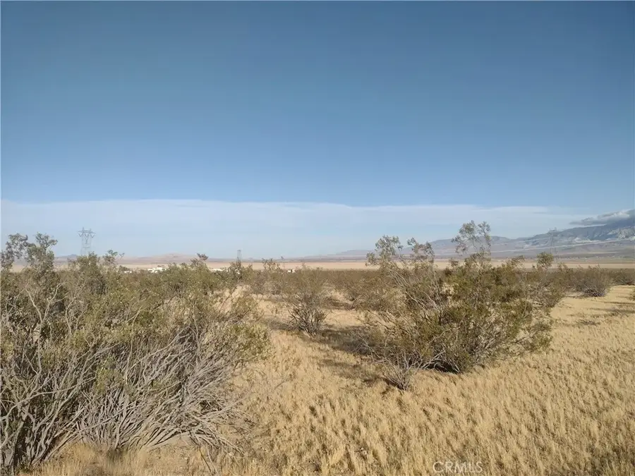 5 Venada, Lucerne Valley, CA 92356 - #2