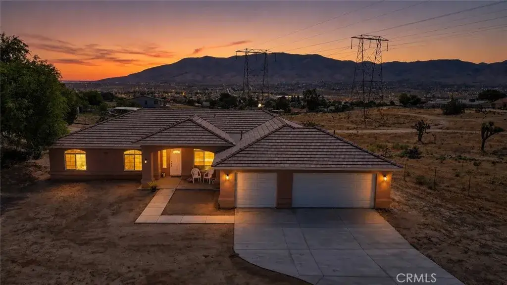 8169 Lassen Avenue, Hesperia, CA 92345 - #1
