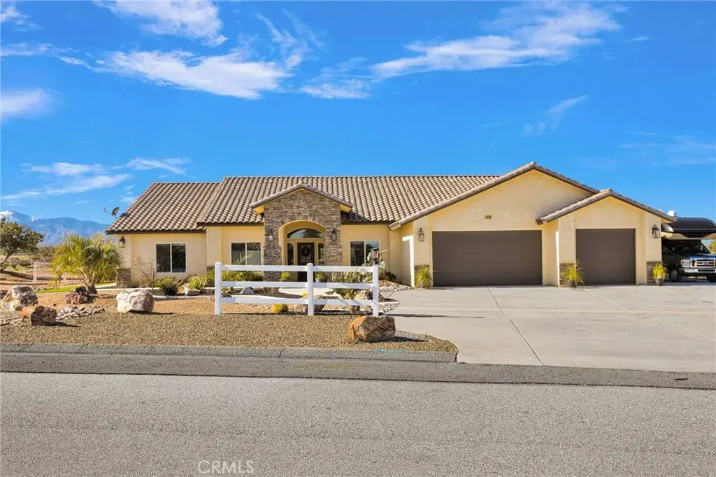 8140 Heartland, Oak Hills, CA 92344 - #1