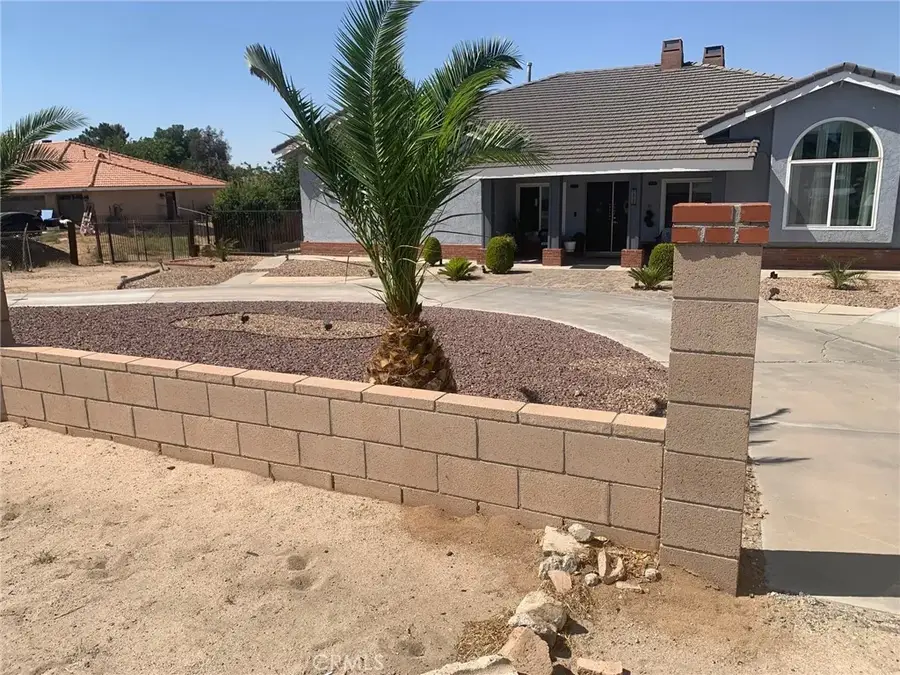 18346 Main, Hesperia, CA 92345 - #3