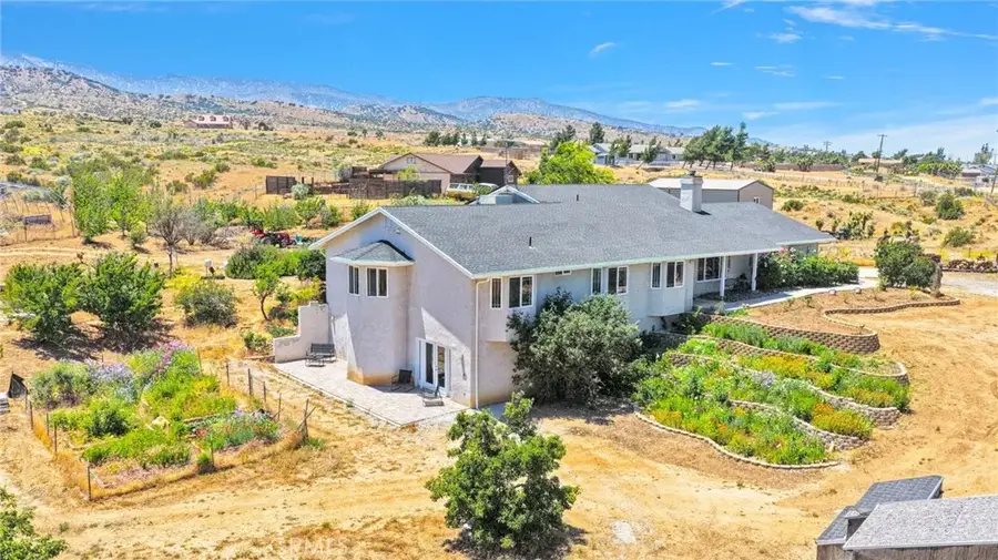 5137 Cygnet, Phelan, CA 92371 - #2