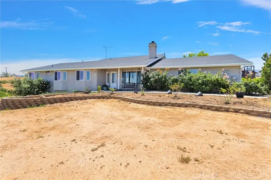 5137 Cygnet, Phelan, CA 92371 - #3
