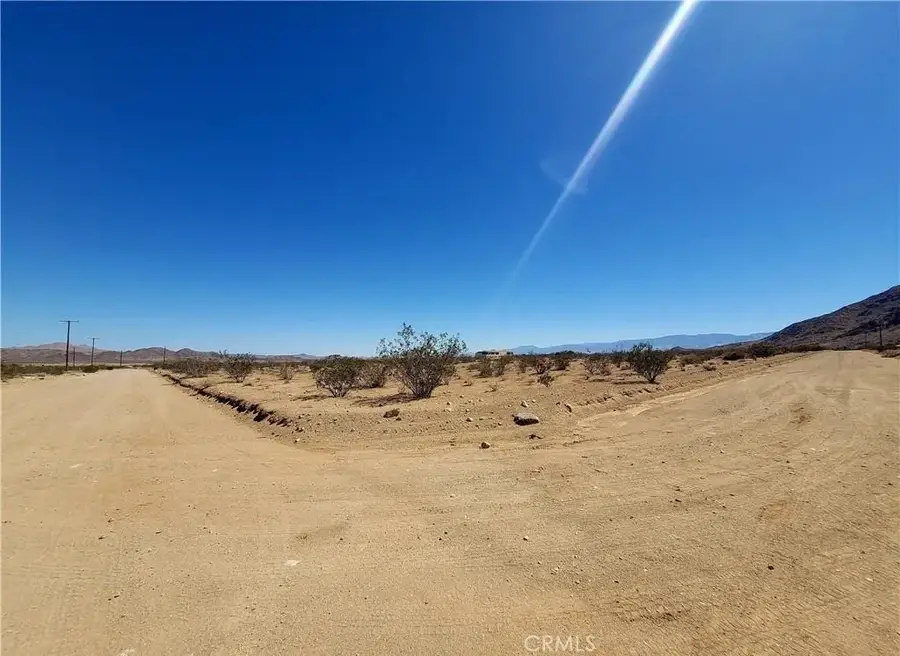 800 Chrysolite, Lucerne Valley, CA 92356 - #2