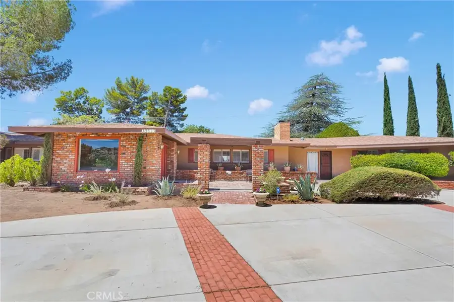 19955 Chickasaw Road, Apple Valley, CA 92307 - #2