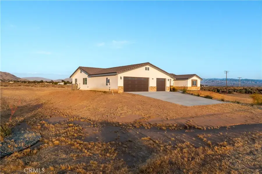 16925 Nanticoke, Apple Valley, CA 92307 - #2