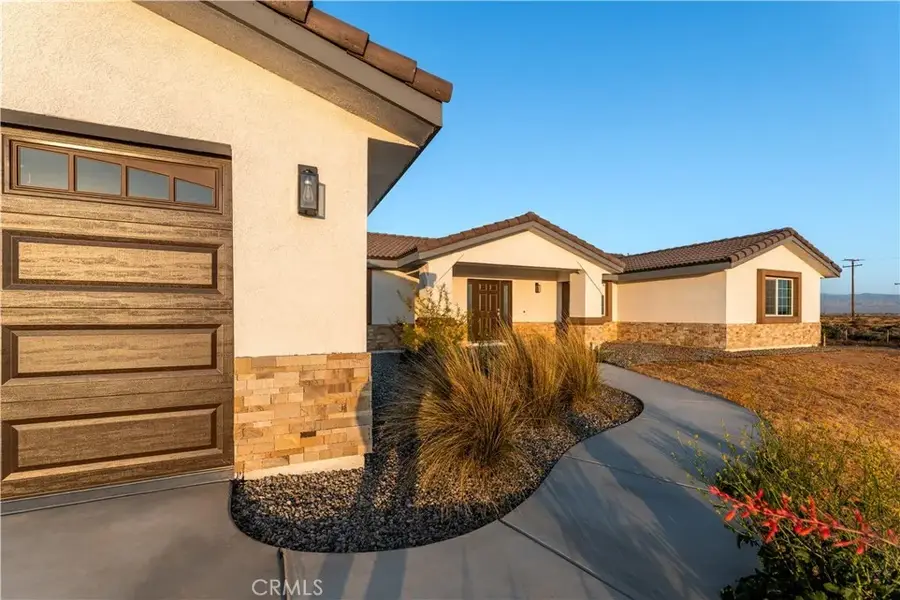 16925 Nanticoke, Apple Valley, CA 92307 - #3