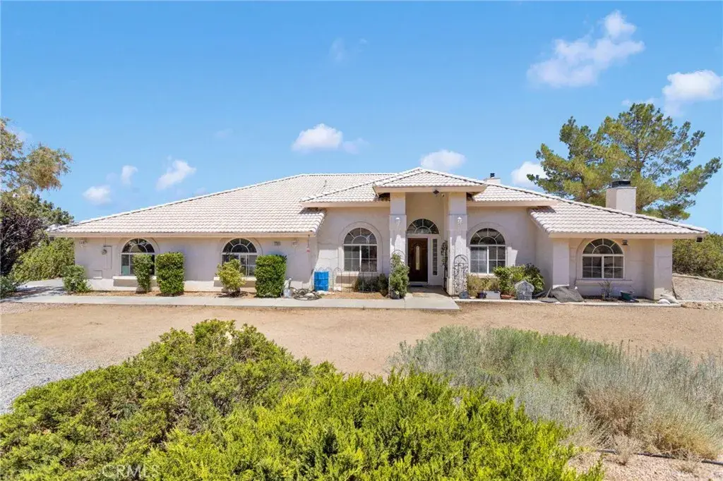 1220 Hollister, Pinon Hills, CA 92372 - #1