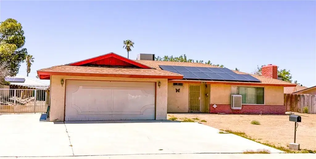 2016 Barcelona Circle, Barstow, CA 92311 - #1