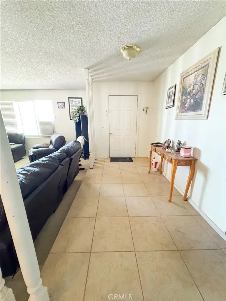 2016 Barcelona Circle, Barstow, CA 92311 - #2