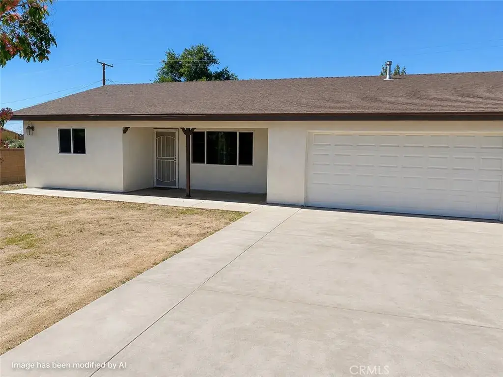 16011 Smoke Tree, Hesperia, CA 92345 - #1