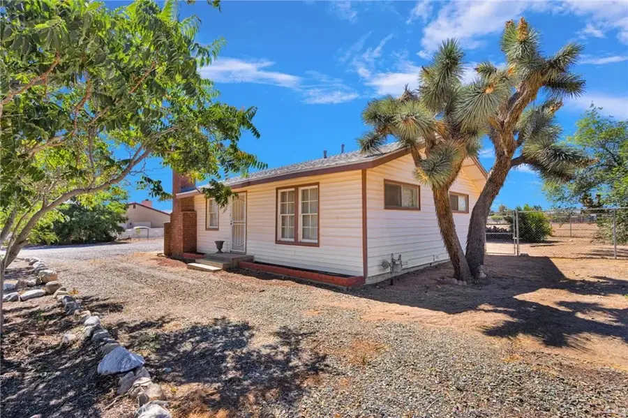 15129 Cedar Street, Hesperia, CA 92345 - #3