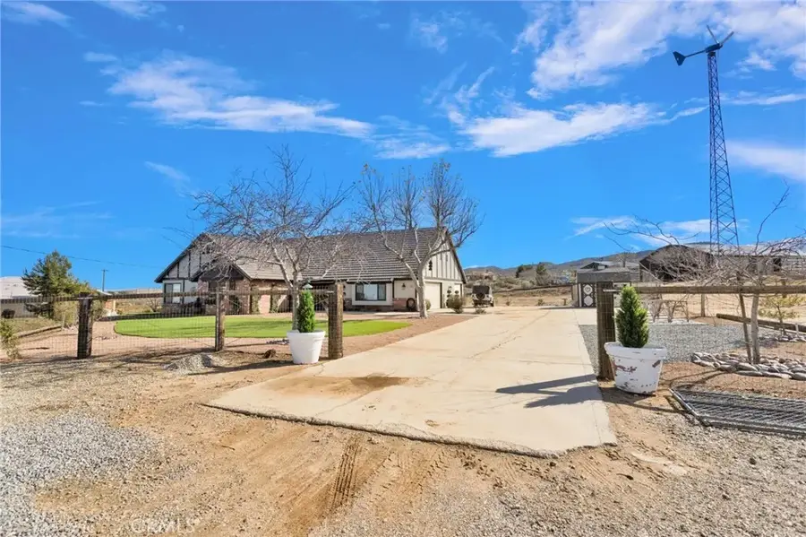 5205 Snow Line, Phelan, CA 92371 - #3