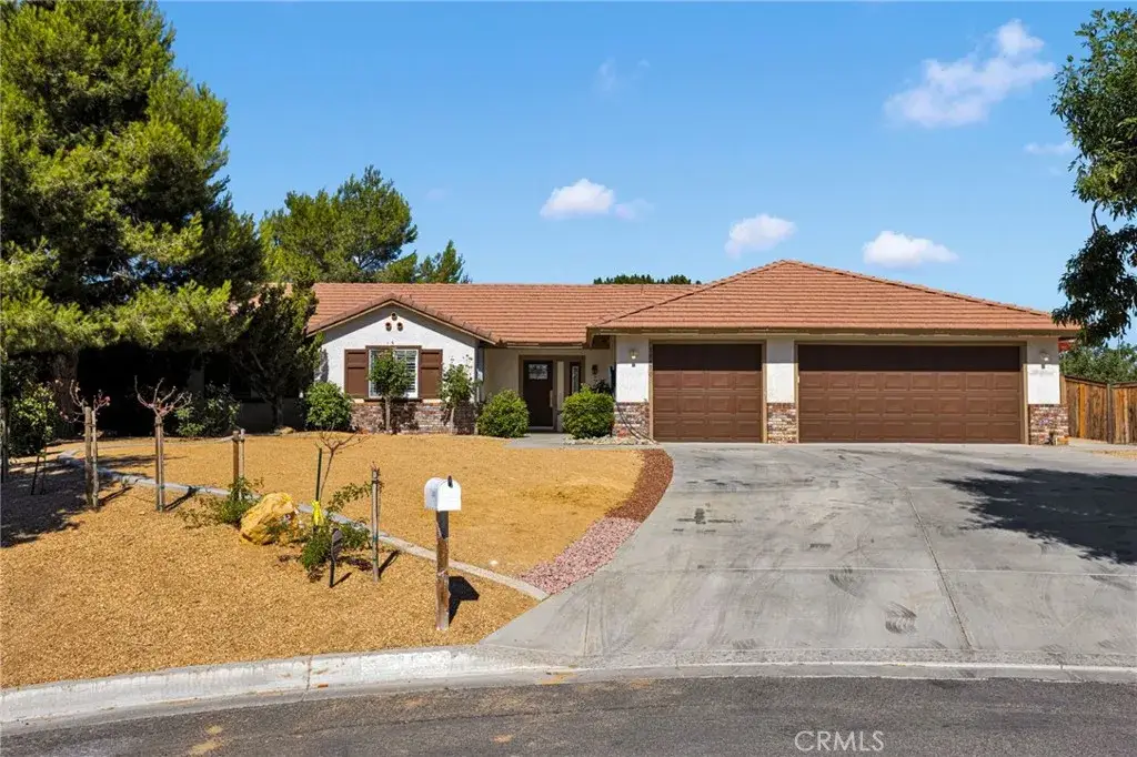 16470 Pauhaska, Apple Valley, CA 92307 - #1