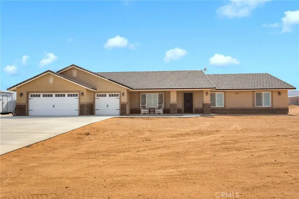 14825 Pela Road, Apple Valley, CA 92307 - #1