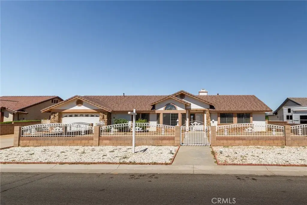 13382 Ivanpah, Apple Valley, CA 92308 - #1